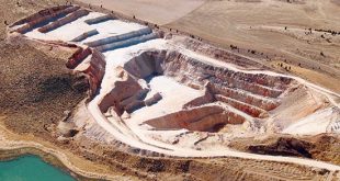 سرمایهگذار در مهدیآباد اکتشاف میکند سرمایهگذار در مهدیآباد اکتشاف میکند