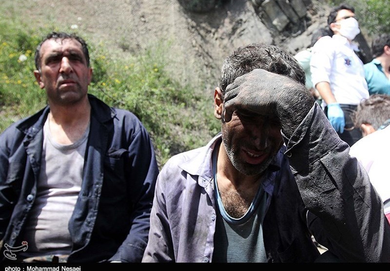 حضور نیروی زمینی ارتش در امدادرسانی به حادثهدیدگان معدن آزادشهر حضور نیروی زمینی ارتش در امدادرسانی به حادثهدیدگان معدن آزادشهر
