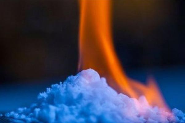 چین «یخ آتشین» استخراج میکند چین «یخ آتشین» استخراج میکند