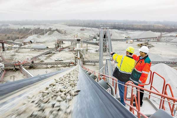 صادرات کلینکر، خاکفروشی نیست صادرات کلینکر، خاکفروشی نیست