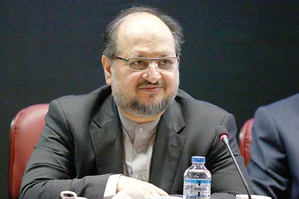 لکوموتیو صنعت و معدن نباید متوقف بماند لکوموتیو صنعت و معدن نباید متوقف بماند