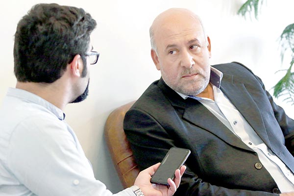 وعده زنگنه برای حمایت از لوله گستر اسفراین وعده زنگنه برای حمایت از لوله گستر اسفراین