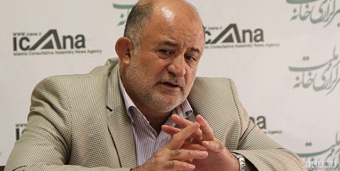 پیشنهاد ارائه خودروی ۱۰میلیونی برای کمدرآمدها/کارگران توان خرید پراید را هم ندارند پیشنهاد ارائه خودروی ۱۰میلیونی برای کمدرآمدها/کارگران توان خرید پراید را هم ندارند