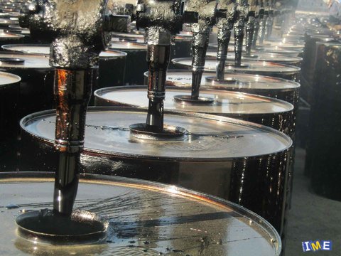 عرضه بیش از ۸۱ هزار تن وکیوم باتوم و قیر