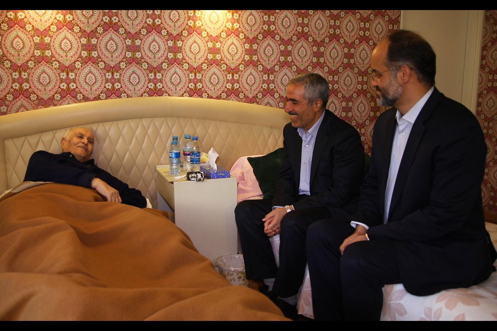 مدیرعامل امروز شرکت مس به دیدار مدیرعامل دیروز رفت مدیرعامل امروز شرکت مس به دیدار مدیرعامل دیروز رفت