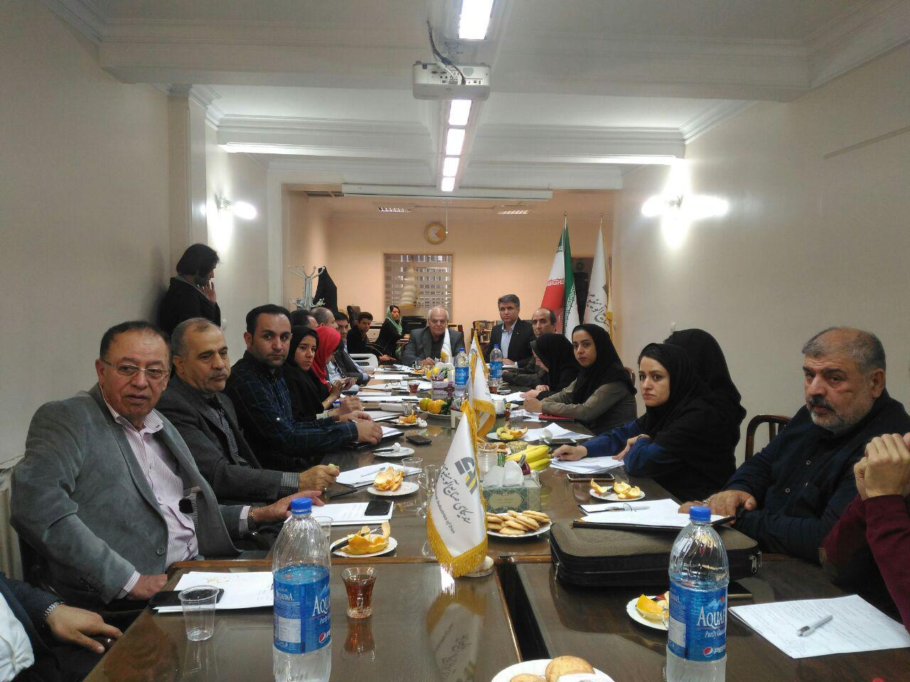 نشست مطبوعاتی سندیکای صنایع آلومینیوم ایران برگزار شد نشست مطبوعاتی سندیکای صنایع آلومینیوم ایران برگزار شد