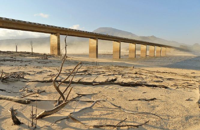 شمارش معکوس کیپ تاون برای دوران بدون آب شمارش معکوس کیپ تاون برای دوران بدون آب