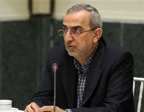 متوسط تولید نفت 3.8 میلیون بشکه در روز است
