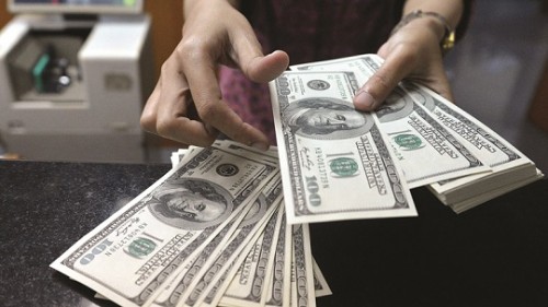 لزوم برخورد با اخلال گران ارزی در کنار بسته تدابیر سه گانه لزوم برخورد با اخلال گران ارزی در کنار بسته تدابیر سه گانه