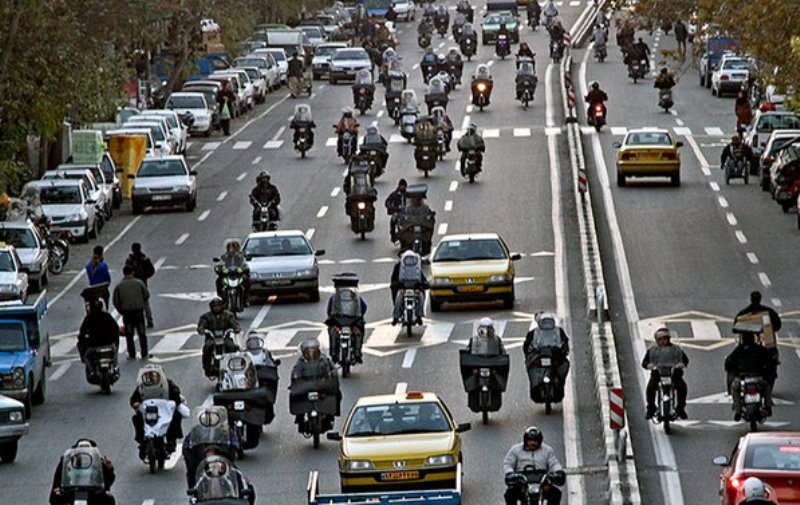 راه پر دست انداز موتورسیکلت های برقی در تهران راه پر دست انداز موتورسیکلت های برقی در تهران