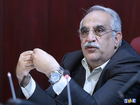 تقویت بازار سرمایه از برنامه های راهبردی است تقویت بازار سرمایه از برنامه های راهبردی است