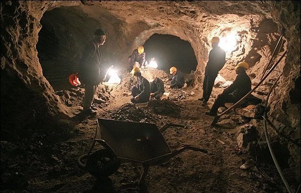 ریسکهای سیستماتیک در بخش معدن ریسکهای سیستماتیک در بخش معدن