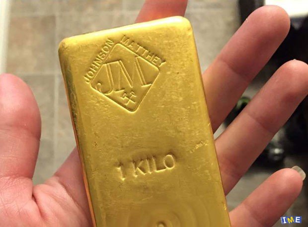 اونس ۱۲۰۰ دلاری شد اونس ۱۲۰۰ دلاری شد