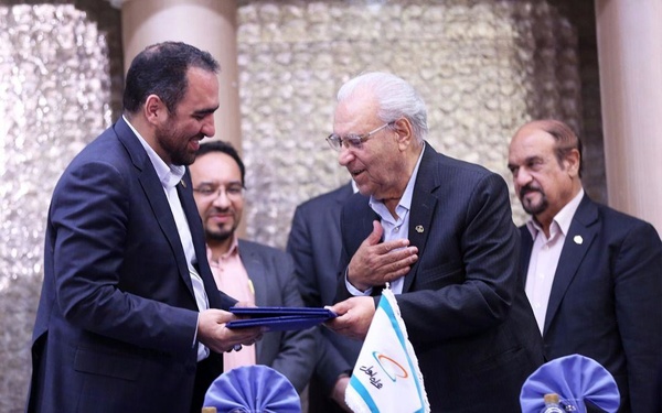 ۸ مدرسه در کرمانشاه توسط همراه اول در حال ساخت است ۸ مدرسه در کرمانشاه توسط همراه اول در حال ساخت است
