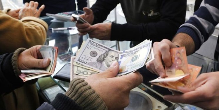 محدودیت در تراکنش‌ کارت‌خوان‌ها قاچاق ارز را کنترل کرد/ کاهش ۴۵۰ هزار تومانی نرخ سکه در ۴ روز