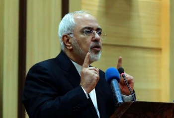 تهدید آرامش بازارها با جبههگیریهای سیاسی/ بسترسازی قانونگذار برای دلالان ارزی تهدید آرامش بازارها با جبههگیریهای سیاسی/ بسترسازی قانونگذار برای دلالان ارزی