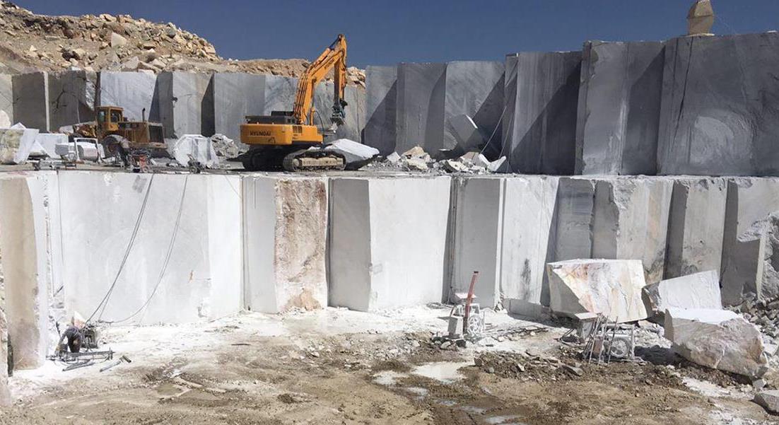 فعالیت سنتی، عامل هدررفت منابع معدنی بهشمار میرود فعالیت سنتی، عامل هدررفت منابع معدنی بهشمار میرود
