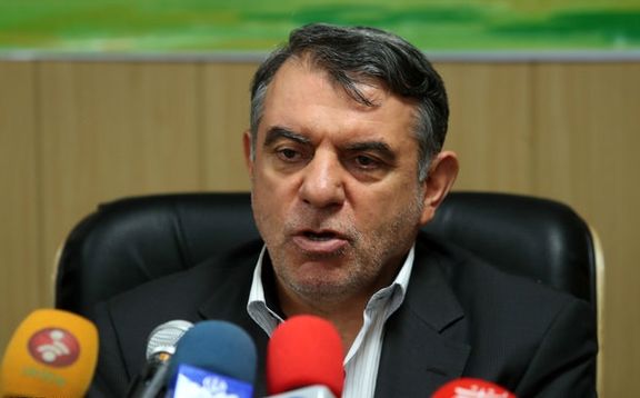 حواشی ریز و درشت واگذاریهای «آقای حاشیه» در برنامه «متن و حاشیه» حواشی ریز و درشت واگذاریهای «آقای حاشیه» در برنامه «متن و حاشیه»