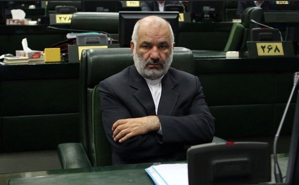 کامران: در راهروهای مجلس کارچاق کنی میکنند کامران: در راهروهای مجلس کارچاق کنی میکنند