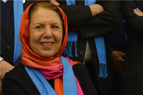 از تحریم داخلی پرهیز کنیم