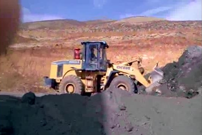 برداشت غیرمجاز از معدن طلای اندریان در شورای تامین بررسی شد برداشت غیرمجاز از معدن طلای اندریان در شورای تامین بررسی شد