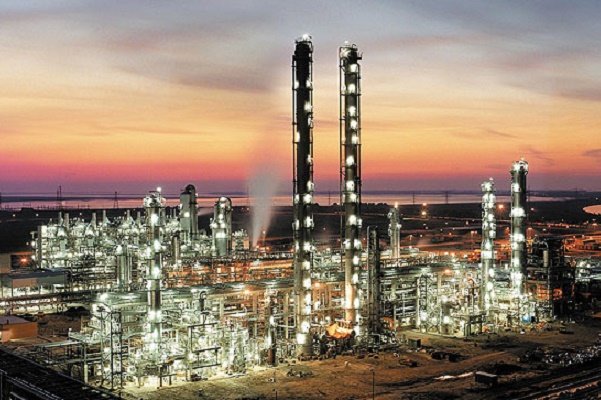 کویت به دنبال توسعه صنعت پتروشیمی