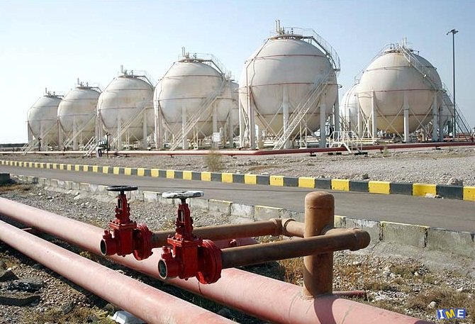 توزیع رایگان گاز مایع در شهرستانهای پلدختر و معمولان توزیع رایگان گاز مایع در شهرستانهای پلدختر و معمولان