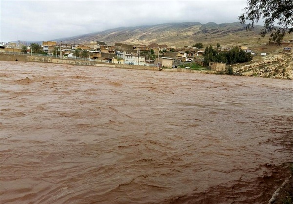 آب شرب 793 روستای سیل زده لرستان وصل شد آب شرب 793 روستای سیل زده لرستان وصل شد