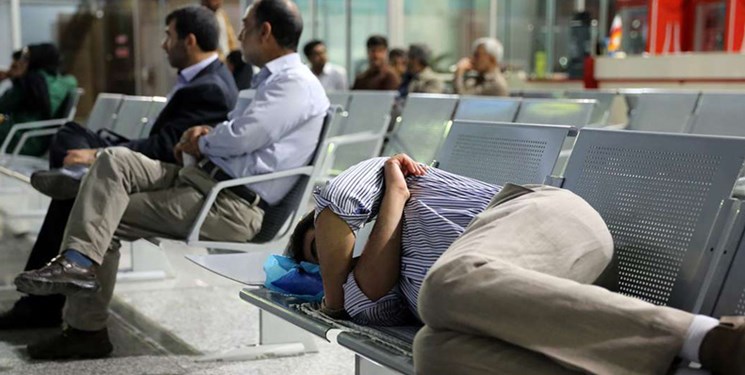 تأخیر ۱۴ ساعته پرواز مشهد-تهران شرکت تابان/مسافران در فرودگاه سرگردانند تأخیر ۱۴ ساعته پرواز مشهد-تهران شرکت تابان/مسافران در فرودگاه سرگردانند