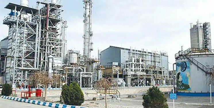 نخستین قرارداد تأمین کاتالیست بومی تولید متانول امضا شد نخستین قرارداد تأمین کاتالیست بومی تولید متانول امضا شد