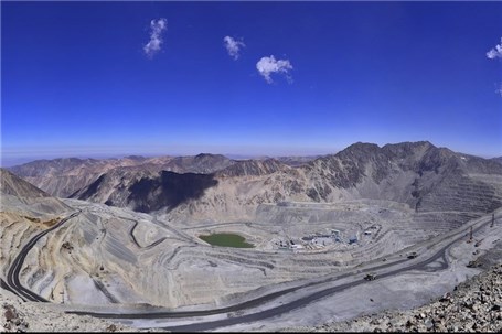 بهره برداری از یک معدن مس در نزدیکی یخچالهای طبیعی بهره برداری از یک معدن مس در نزدیکی یخچالهای طبیعی
