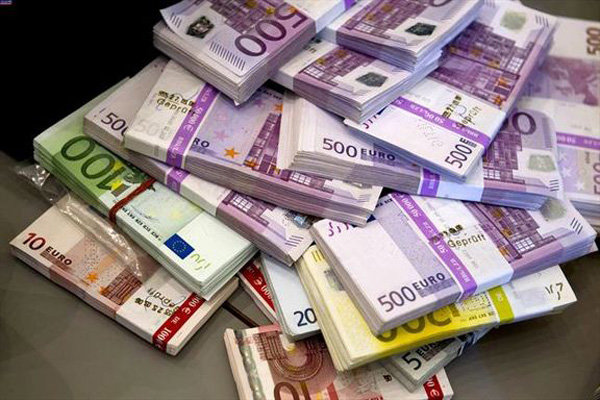 جزئیات تغییرات نرخ رسمی انواع ارز/ قیمت ۱۸ ارز افزایش یافت جزئیات تغییرات نرخ رسمی انواع ارز/ قیمت ۱۸ ارز افزایش یافت