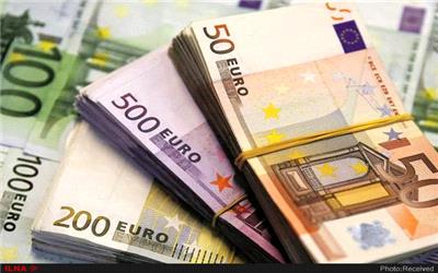 دولت باید عرضه دلار ۴۲۰۰ تومانی را متوقف کند