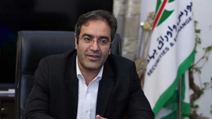 علت به تعویق افتادن تشکیل بازار متشکل ارزی/ نقدینگی به سمت بازارهای سرمایه سوق پیدا کرده است علت به تعویق افتادن تشکیل بازار متشکل ارزی/ نقدینگی به سمت بازارهای سرمایه سوق پیدا کرده است