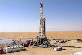 موانع تامین اقلام طرح توسعه میدان آذر برطرف شده است موانع تامین اقلام طرح توسعه میدان آذر برطرف شده است