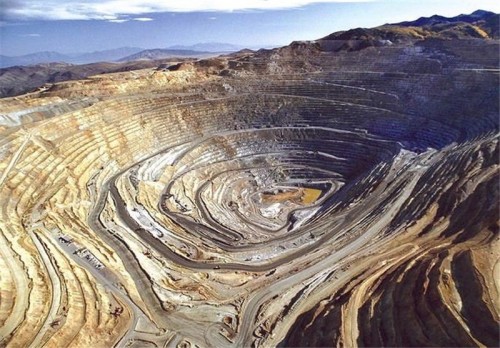 لزوم انجام حفاری­ های عمیق برای دستیابی به ذخایر بزرگ معدنی