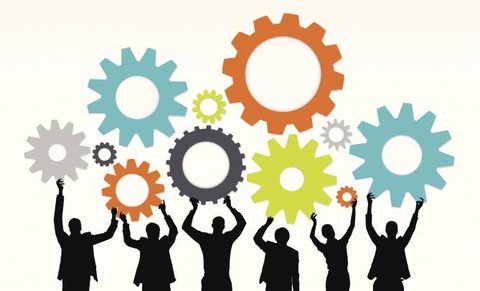 باید از نظرات جوانان کارآفرین و صنعتگر، حمایت و استقبال کرد باید از نظرات جوانان کارآفرین و صنعتگر، حمایت و استقبال کرد
