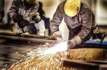 دو سناریو برای تولید مرداد/ شرط مولدسازی داراییهای دولت دو سناریو برای تولید مرداد/ شرط مولدسازی داراییهای دولت