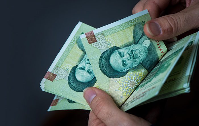 تقویت ۴۰ درصدی پول ملی در برابر کاهش ۳۰۰ درصدی ارزش پول