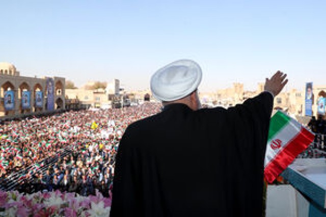 آقای رئیس جمهور! کاش به مناطق کمبرخوردار استان یزد هم میرفتید آقای رئیس جمهور! کاش به مناطق کمبرخوردار استان یزد هم میرفتید