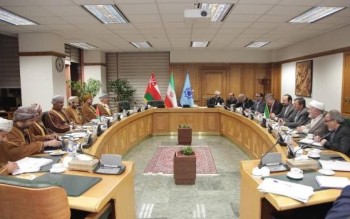 همتی: قیمت دلار هیجانی است/ بدون نگرانی کنترل می کنیم همتی: قیمت دلار هیجانی است/ بدون نگرانی کنترل می کنیم