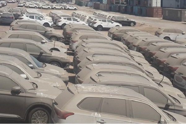 خبری خوش برای صاحبان خودروهای دپو شده در گمرک/ احتمال تعیین تکلیف زودهنگام حدود ۵۸۰۰ خودروی دپو شده در گمرک/ نامه معاون اول به رئیس جمهور برای تعیین تکلیف خودروهای دپو شده در گمرک خبری خوش برای صاحبان خودروهای دپو شده در گمرک/ احتمال تعیین تکلیف زودهنگام حدود ۵۸۰۰ خودروی دپو شده در گمرک/ نامه معاون اول به رئیس جمهور برای تعیین تکلیف خودروهای دپو شده در گمرک