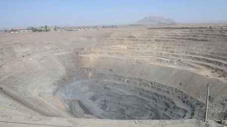پیش بینی سرمایه گذاری ۳۲۰ میلیاردی در حوزه معدن منطقه آزاد ماکو پیش بینی سرمایه گذاری ۳۲۰ میلیاردی در حوزه معدن منطقه آزاد ماکو