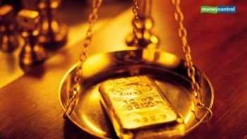 پیش بینی قیمت طلا در هفته پیش رو/ تهدیدهای نظامی چه اثری بر بازار طلا دارد؟/ طلا در سقف 7 ساله پیش بینی قیمت طلا در هفته پیش رو/ تهدیدهای نظامی چه اثری بر بازار طلا دارد؟/ طلا در سقف 7 ساله