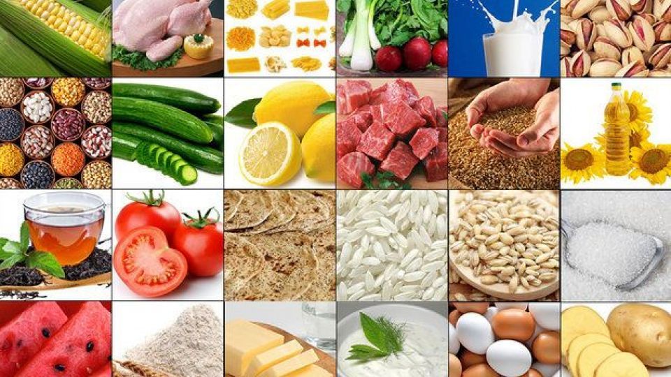 مردم بر اساس نیاز خرید کنند / انبارهای دولتی مملو از کالای اساسی است
