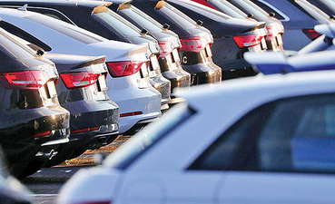 تعیین دستورالعمل قیمت‌گذاری خودرو در ۹۹