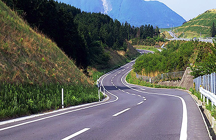 سرمایهگذاری ۱۰۰۰ میلیارد تومانی در راههای خراسان جنوبی سرمایهگذاری ۱۰۰۰ میلیارد تومانی در راههای خراسان جنوبی