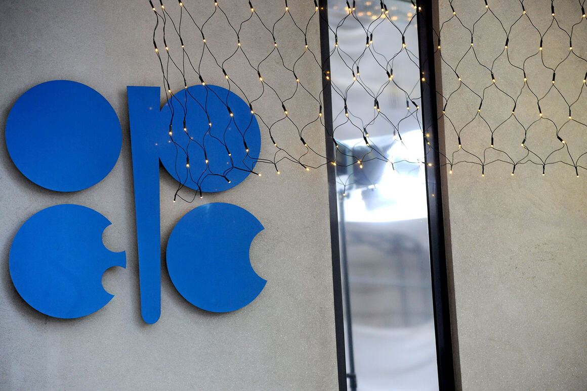 تولید نفت اوپکیها از مرز ۳۰ میلیون بشکه در روز گذشت تولید نفت اوپکیها از مرز ۳۰ میلیون بشکه در روز گذشت