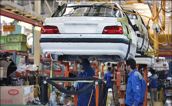 احتکار خودروهای بدون پلاک، مُهر تاییدی بر دست های پشت پرده در صنعت خودروسازی احتکار خودروهای بدون پلاک، مُهر تاییدی بر دست های پشت پرده در صنعت خودروسازی