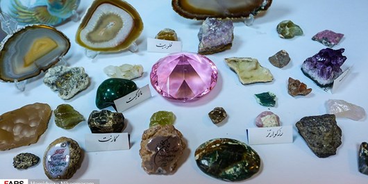 پیشبینی ۵۰۰ هزار شغل در حوزه سنگهای قیمتی پیشبینی ۵۰۰ هزار شغل در حوزه سنگهای قیمتی